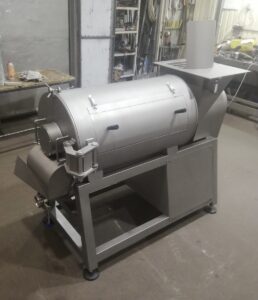 Rubbing equipment for fruits and vegetables